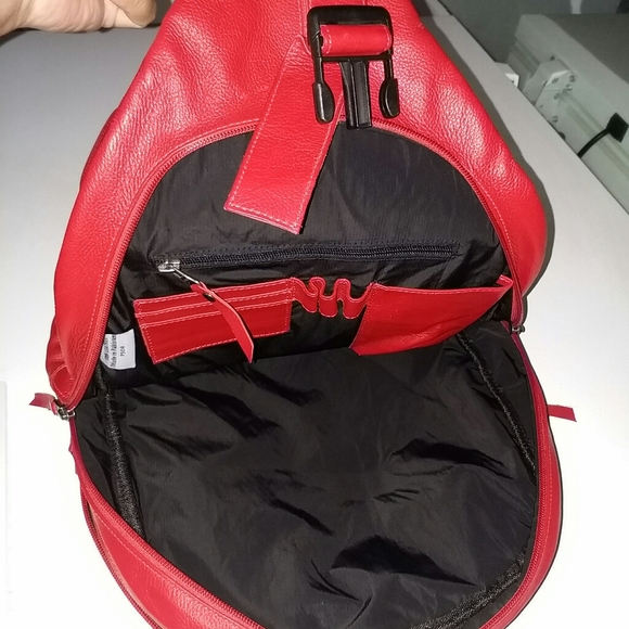 Backpack - Picture 6 of 8